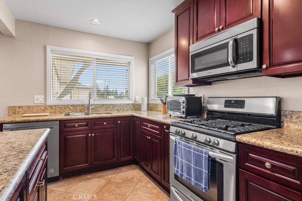 3554 Royal Simi Valley, CA 93063 - Photo 37 of 56