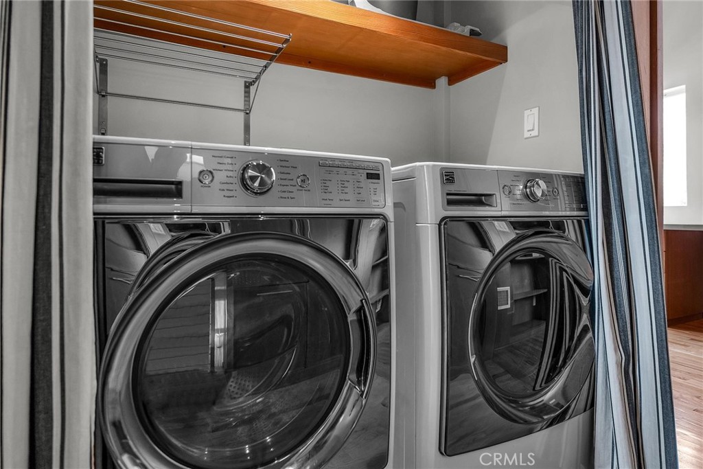 701 Hillcrest Street El Segundo, CA 90245 - Photo 27 of 31 Laundry area