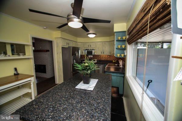 1408 Wogan Road York, PA 17404 - Photo 8 of 31