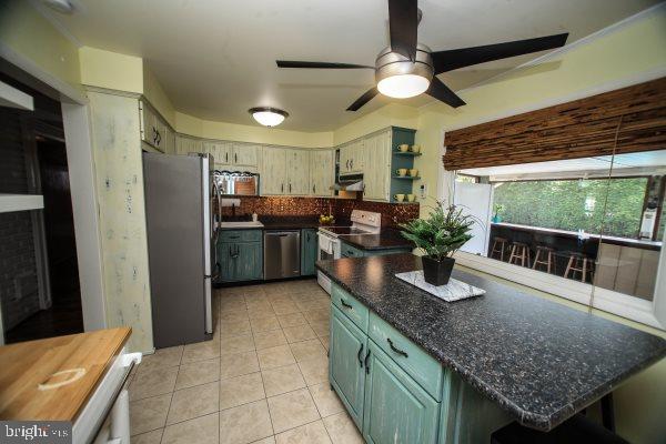 1408 Wogan Road York, PA 17404 - Photo 10 of 31