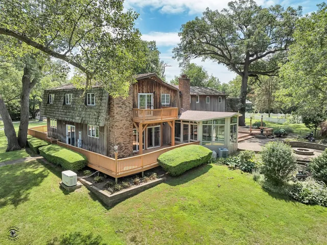 $499,000 | 864 Ash Drive, St. Anne, IL 60964