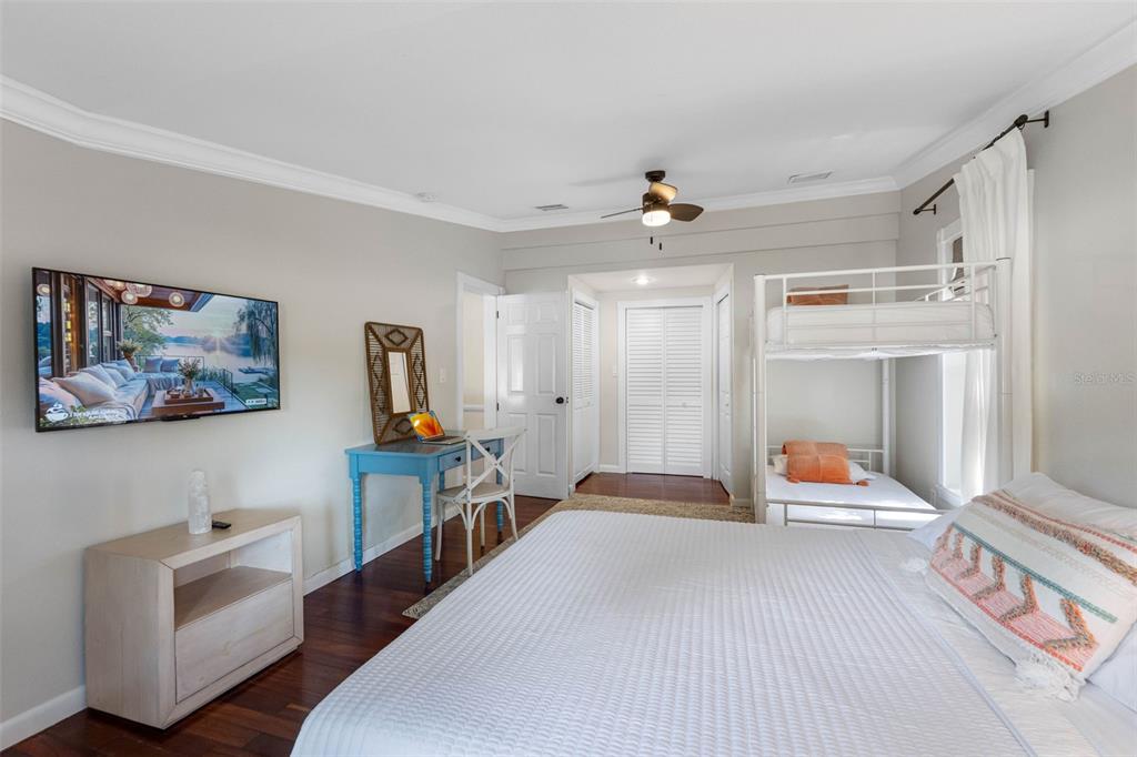 1811 Nursery Road Clearwater, FL 33764 - Photo 49 of 94