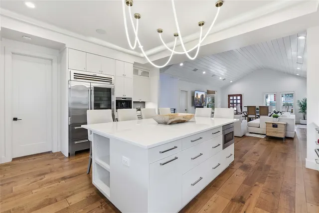 $1,875,000 | 901 Theresa Avenue, Austin, TX 78703