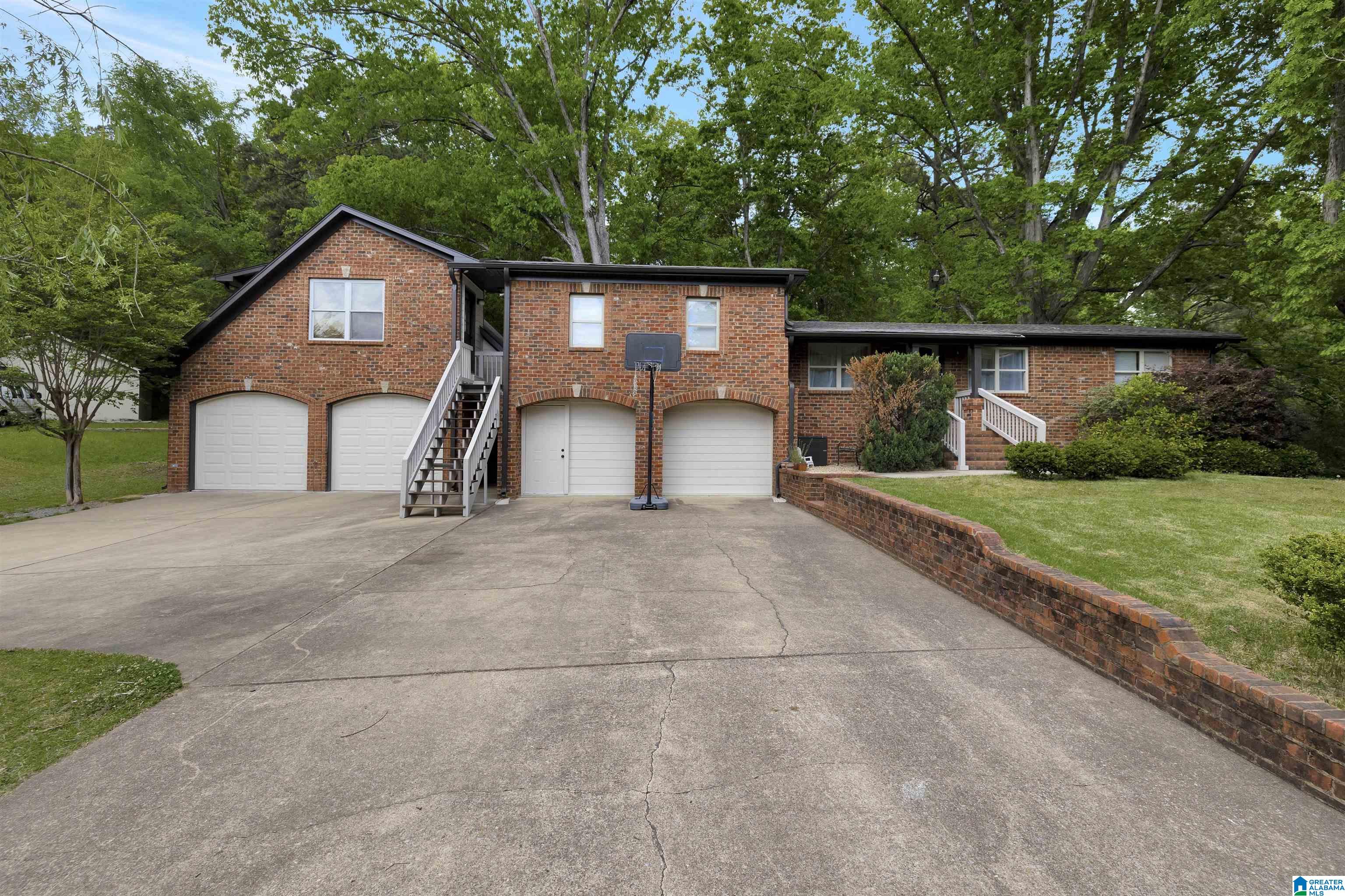 1055 County Road 72 Pelham, AL 35124 - Photo 7 of 38