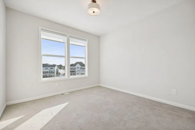 $975,000 | 845 Juniper Circle North, Lake Elmo, MN 55042