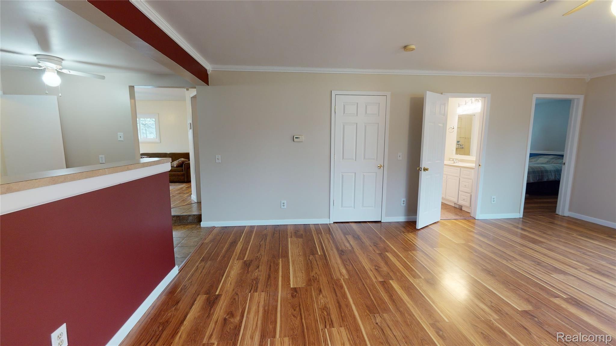 1883 Decker Road Walled Lake, MI 48390 - Photo 24 of 27 1883 Decker Road interior 24.jpg