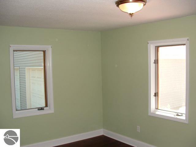 4049 Five Mile Road Traverse City, MI 49686 - Photo 12 of 17 1748846-11.JPG