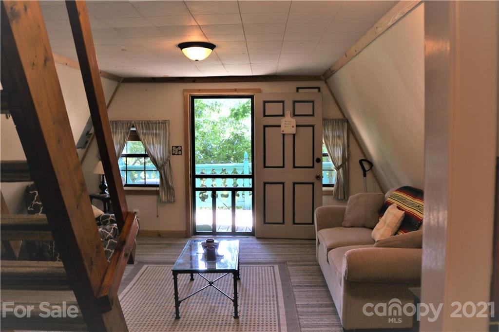 72 Jaffe Road Rosman, NC 28772 - Photo 10 of 28 Gallery Image 10
