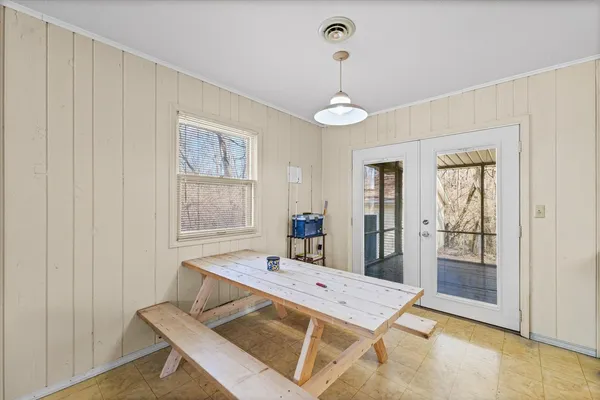 $130,000 | 646 North Cove Court, Decatur, IL 62521