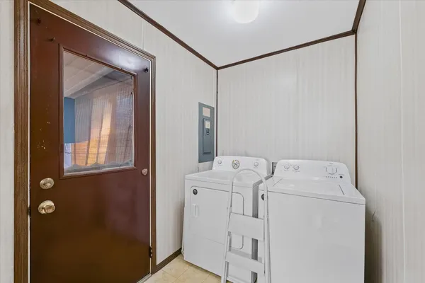 $130,000 | 646 North Cove Court, Decatur, IL 62521