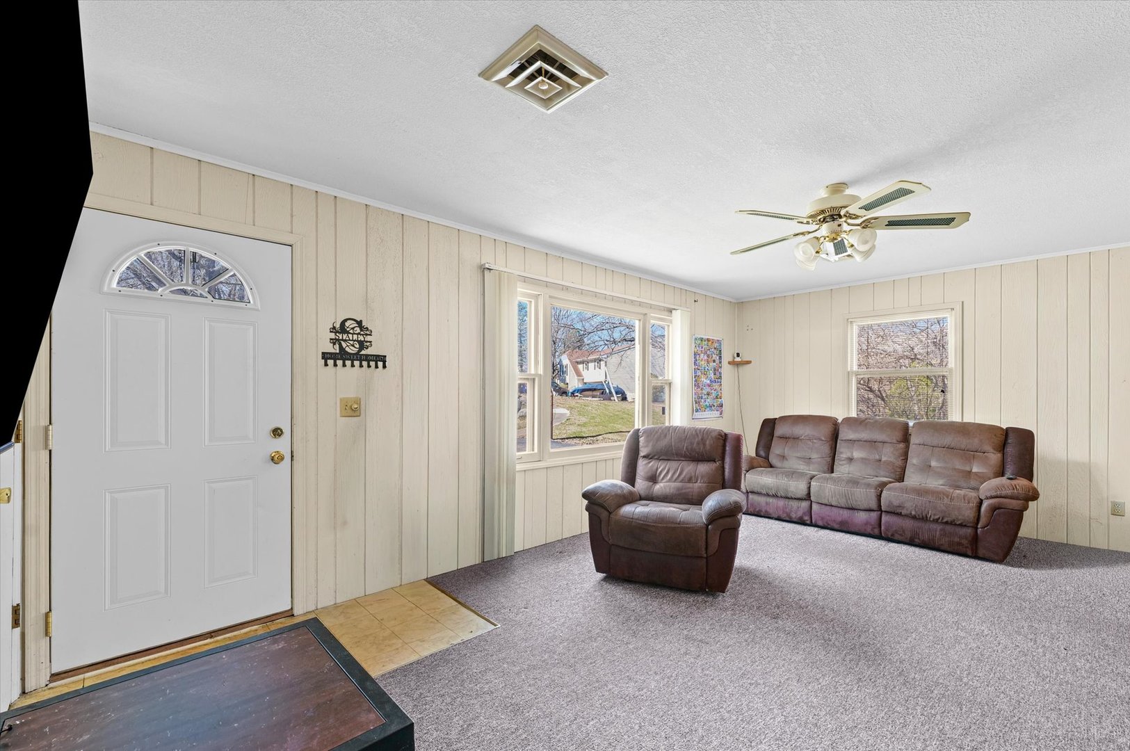 646 North Cove Court Decatur, IL 62521 - Photo 8 of 33