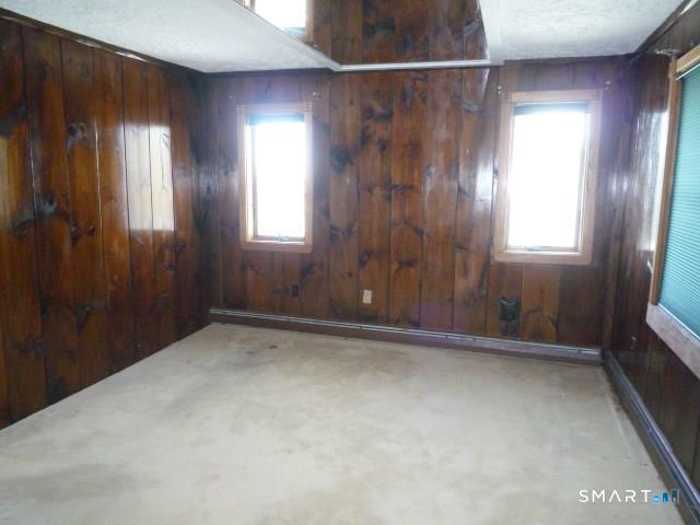 22 Broad Street Groton, CT 06340 - Photo 9 of 14 an empty room with windows