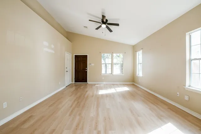 $1,700 | 7024 Eastwood Street, Houston, TX 77021