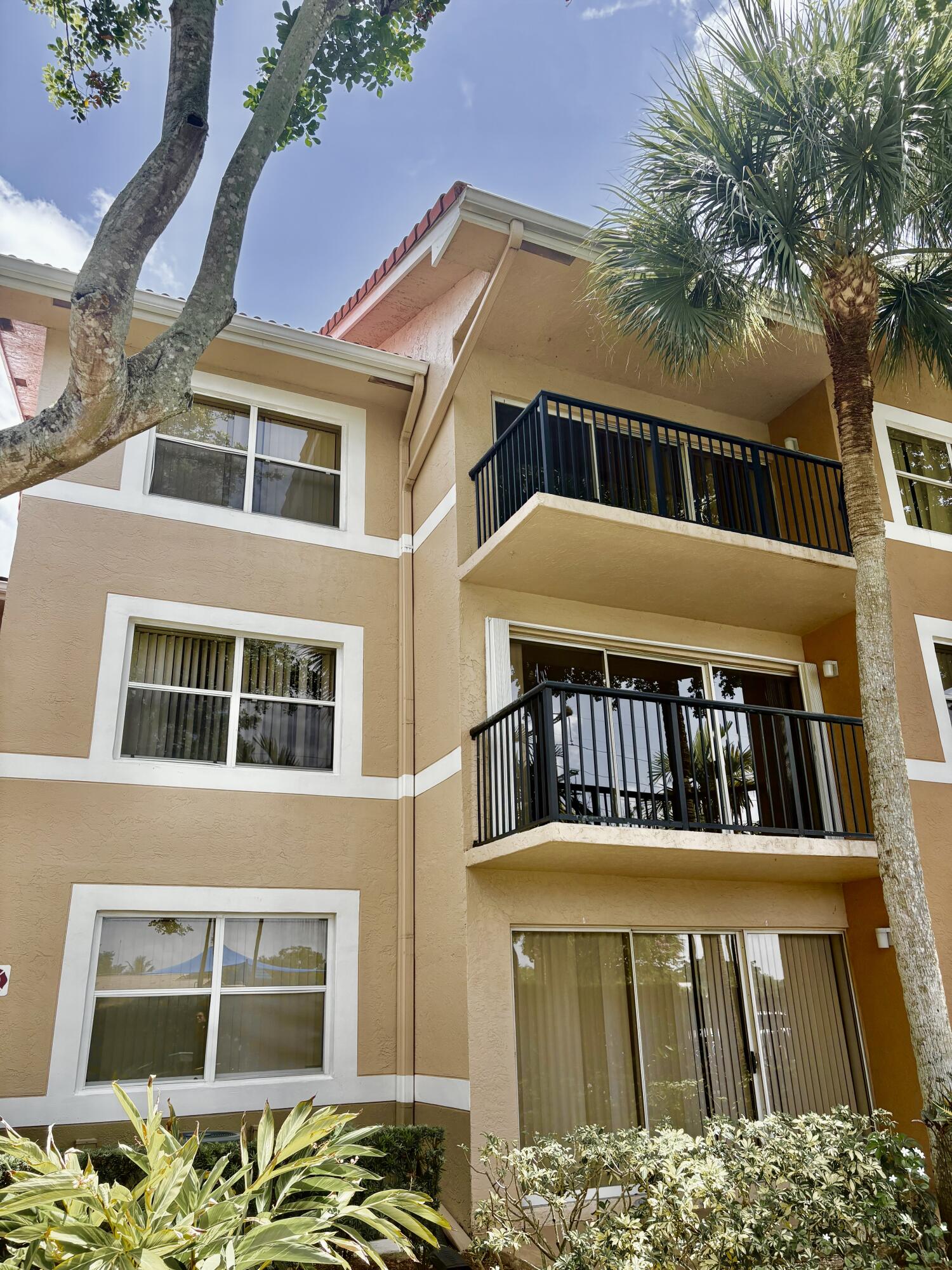 8781 Wiles Road, Unit 203 Coral Springs, FL 33067 - Photo 14 of 17 IMG_6468