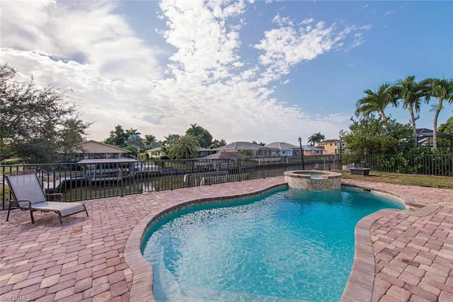 $17,500 | 496 Flamingo Avenue, Naples, FL 34108