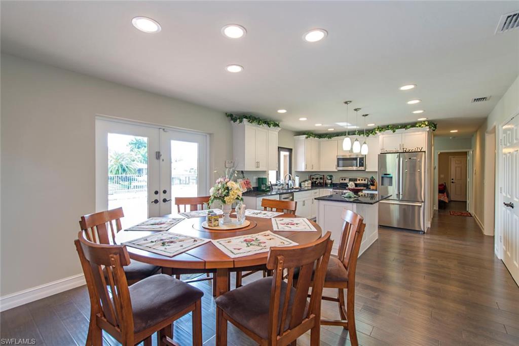 496 Flamingo Avenue Naples, FL 34108 - Photo 6 of 15