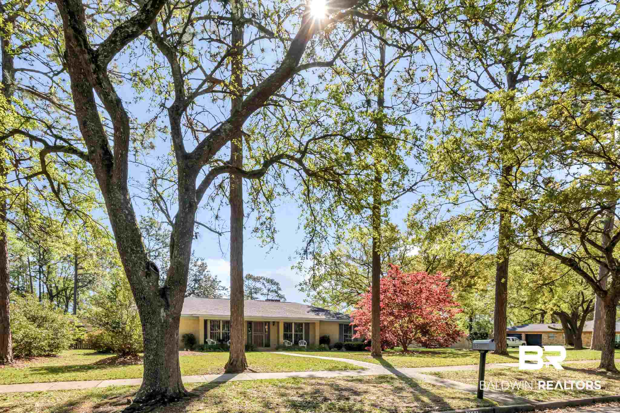 505 Huntleigh Way Mobile, AL 36608 - Photo 2 of 38