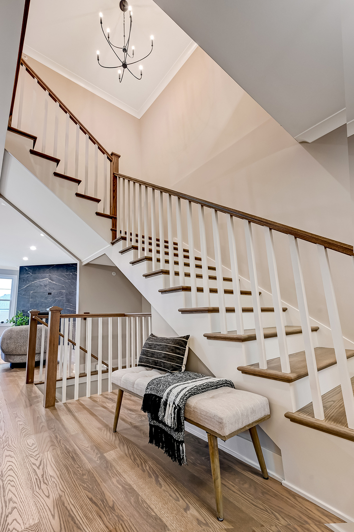 131 Harding Avenue Glen Ellyn, IL 60137 - Photo 4 of 42