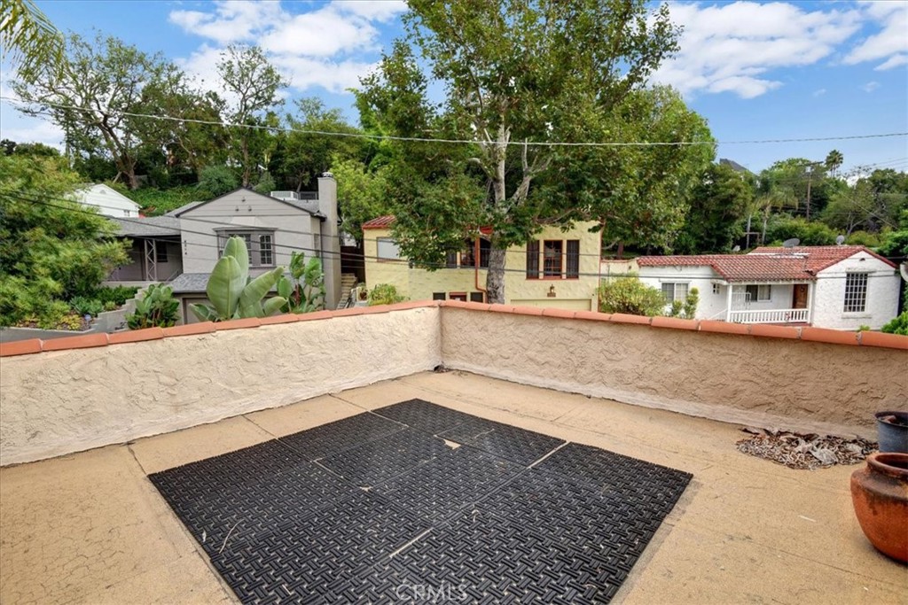 4221 Hazel Kirk Drive Los Angeles, CA 90027 - Photo 18 of 20