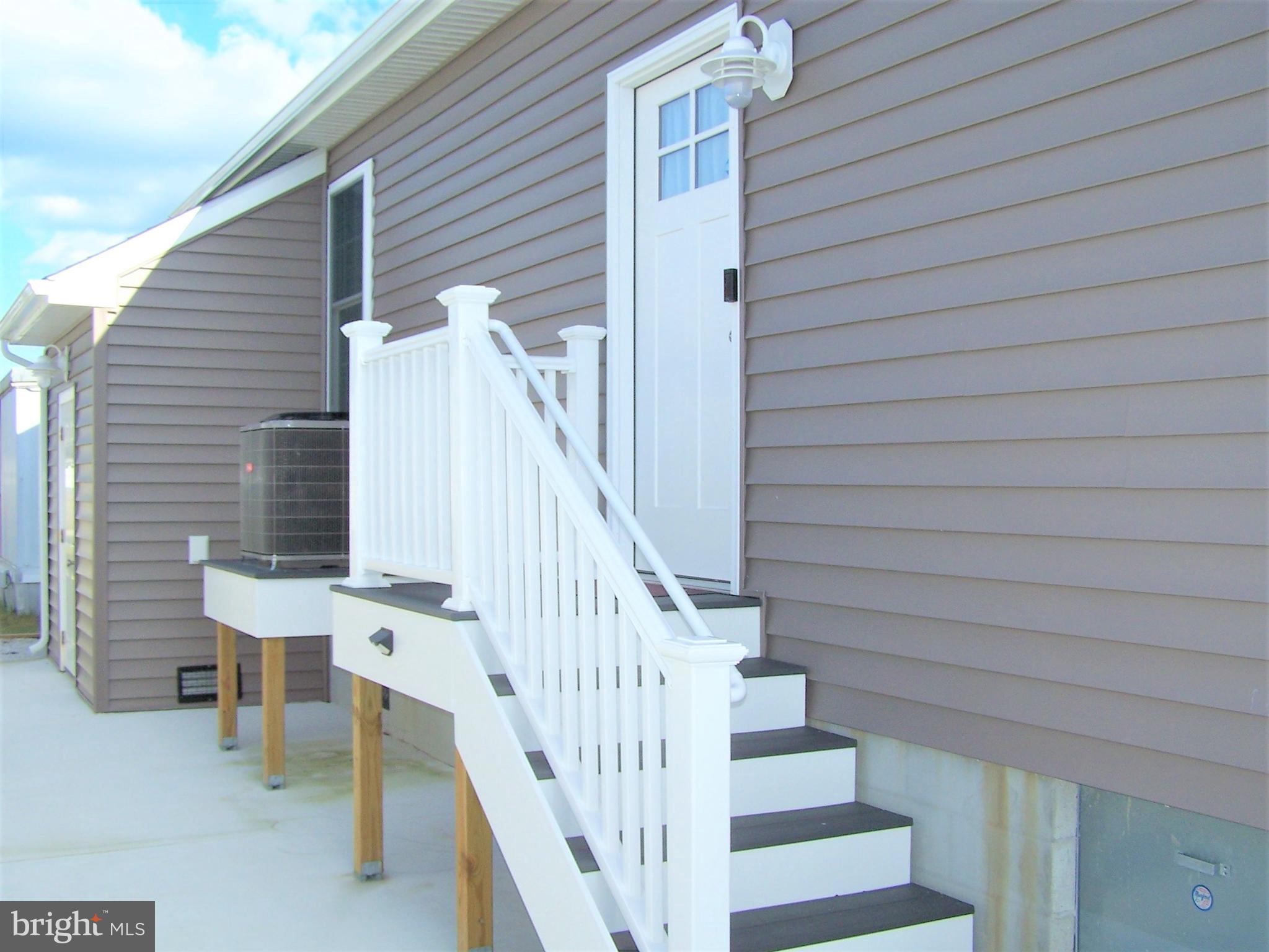 126 Clamshell Road Ocean City, MD 21842 - Photo 4 of 61 Side Entrance