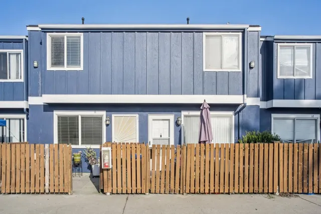 $2,395 | 5205 Foothill Boulevard, Unit 10, Oakland, CA 94601