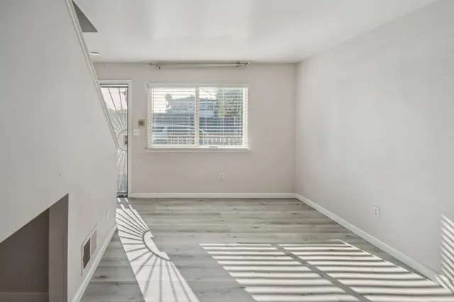 $2,395 | 5205 Foothill Boulevard, Unit 10, Oakland, CA 94601