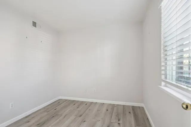 $2,395 | 5205 Foothill Boulevard, Unit 10, Oakland, CA 94601