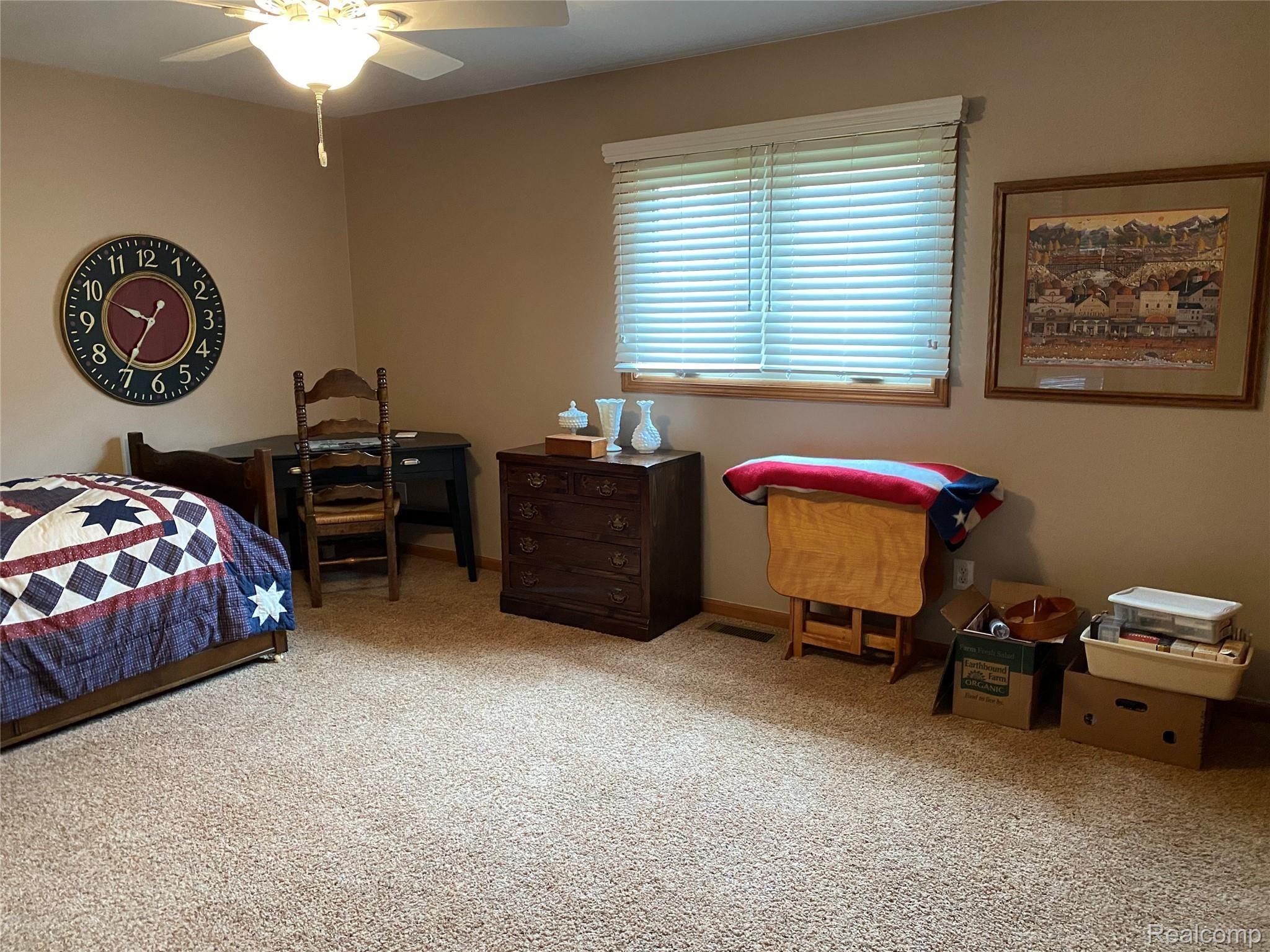 5525 Chicago Road, Unit 3 Warren, MI 48092 - Photo 32 of 53 A21ED7A1-7B20-40AA-B0EA-32532822F9F0.jpeg