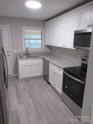 $1,250 | 1761 River Road, Lincolnton, NC 28092