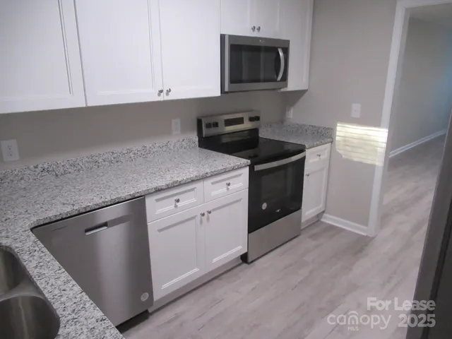 $1,250 | 1761 River Road, Lincolnton, NC 28092