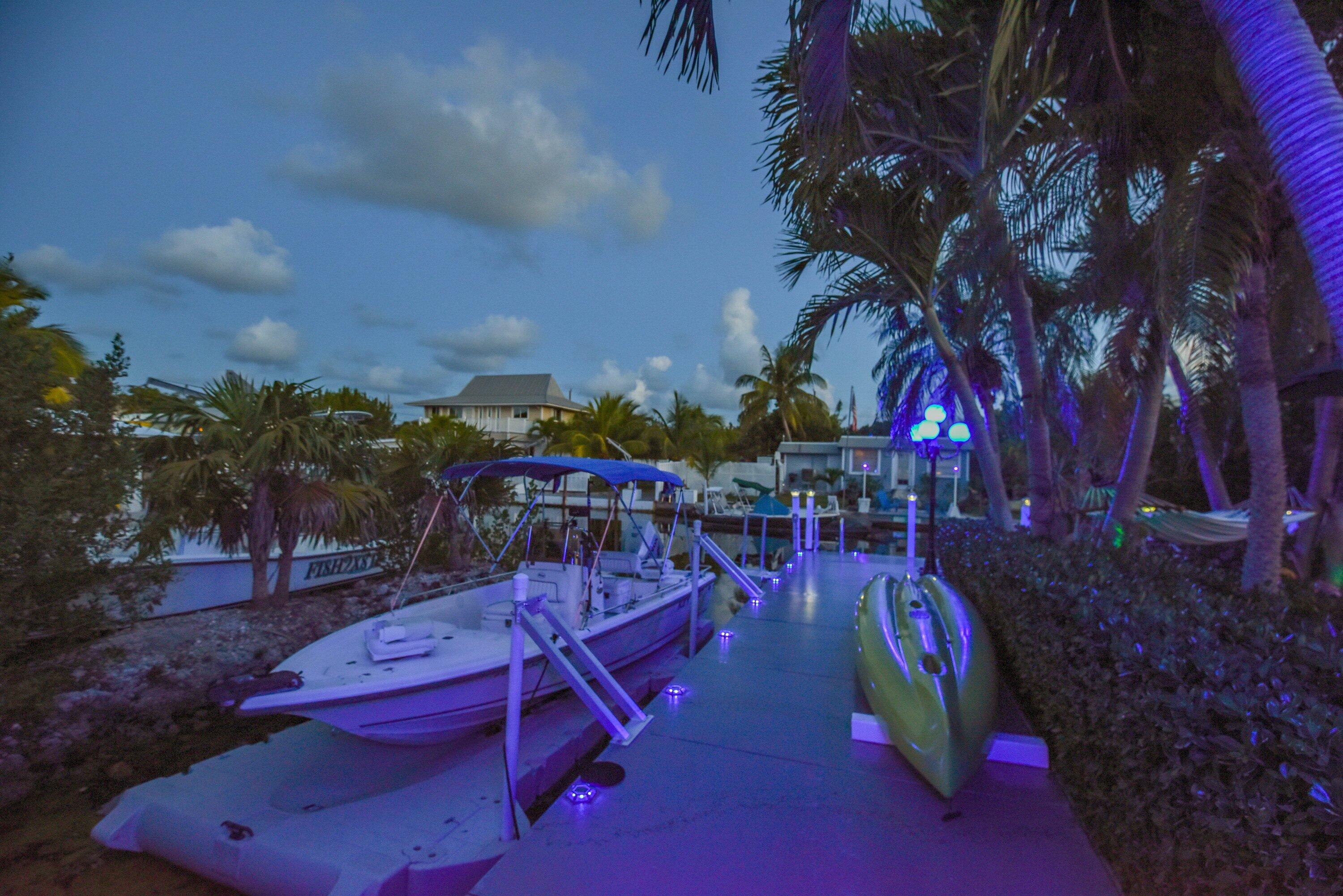 29072 Cedar Drive Big Pine Key, FL 33043 - Photo 41 of 59 a view of a chairs and table in patio