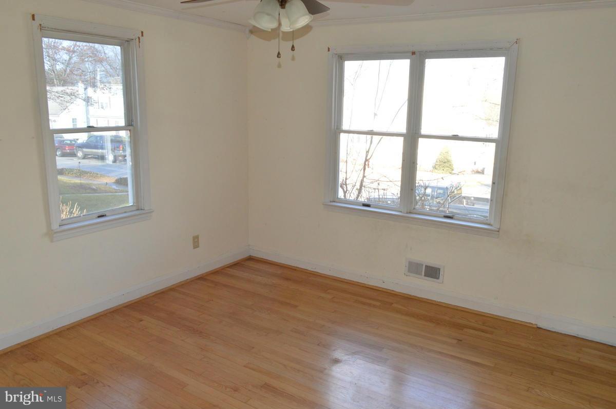 519 Shipley Road Linthicum Heights, MD 21090 - Photo 8 of 12 Bedroom