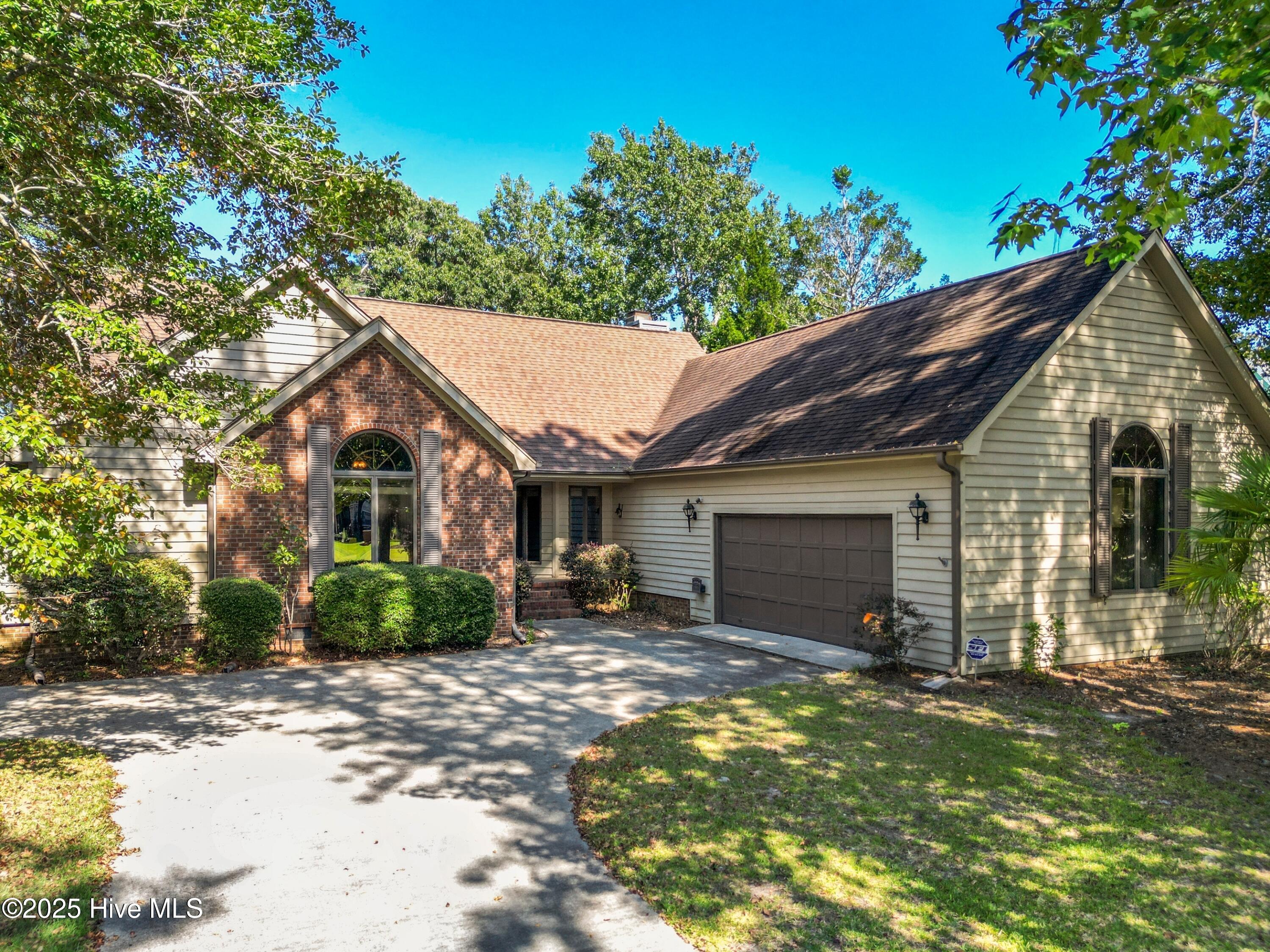 153 Olde Point Road Hampstead, NC 28443 - Photo 1 of 21 front house
