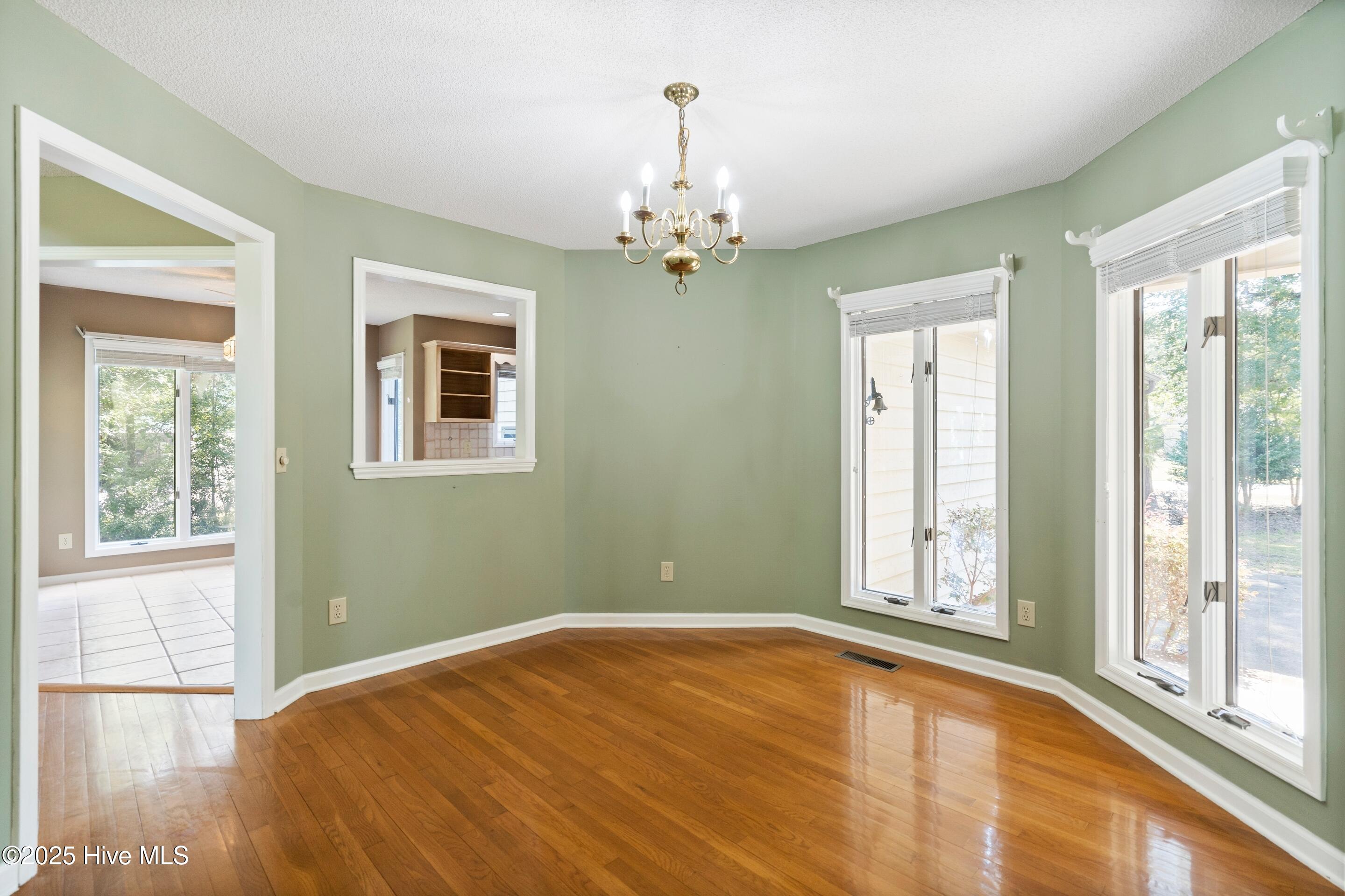 153 Olde Point Road Hampstead, NC 28443 - Photo 5 of 21 dining room