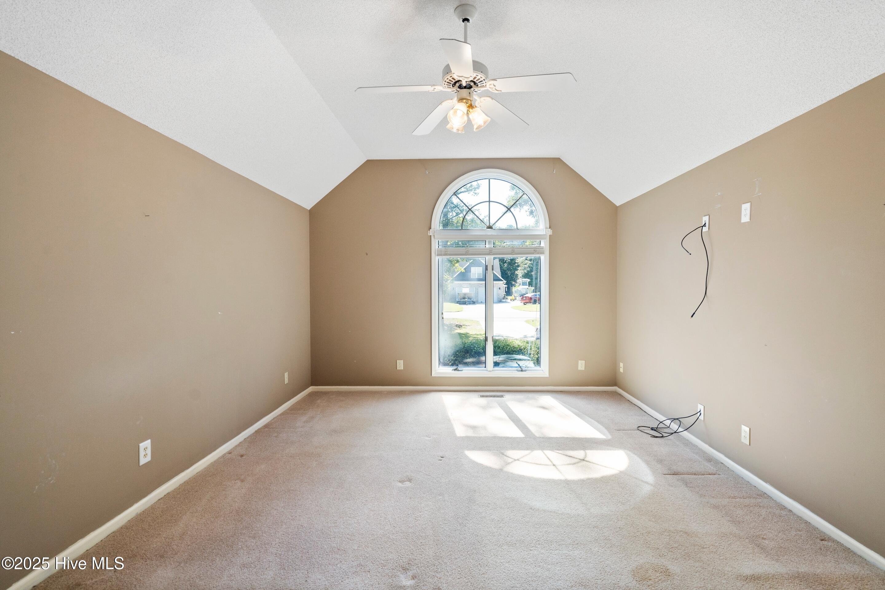 153 Olde Point Road Hampstead, NC 28443 - Photo 9 of 21 Primary