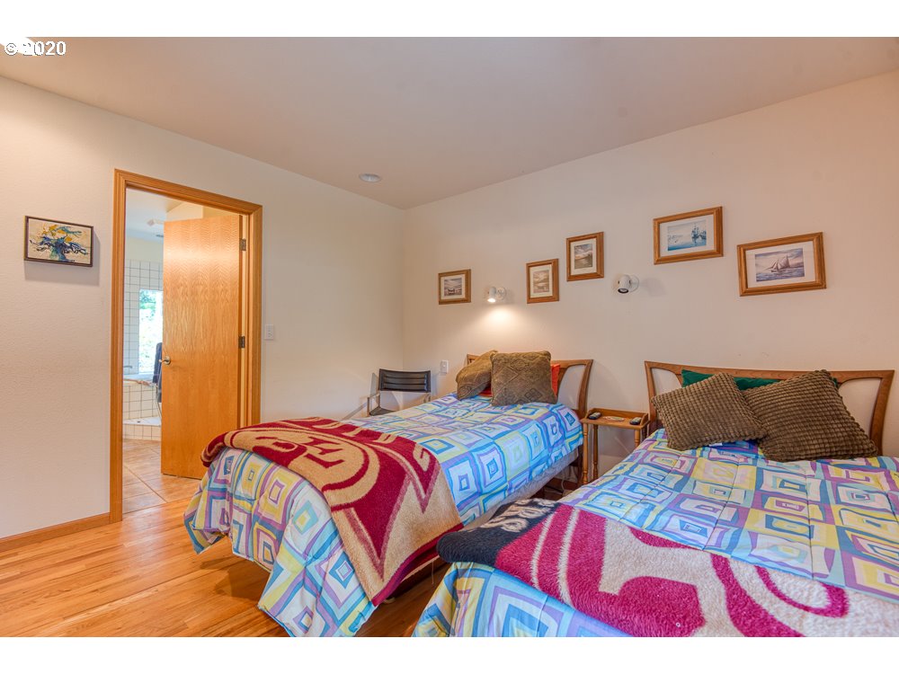 2331 Willow Loop Florence, OR 97439 - Photo 15 of 31 Gallery Image 15