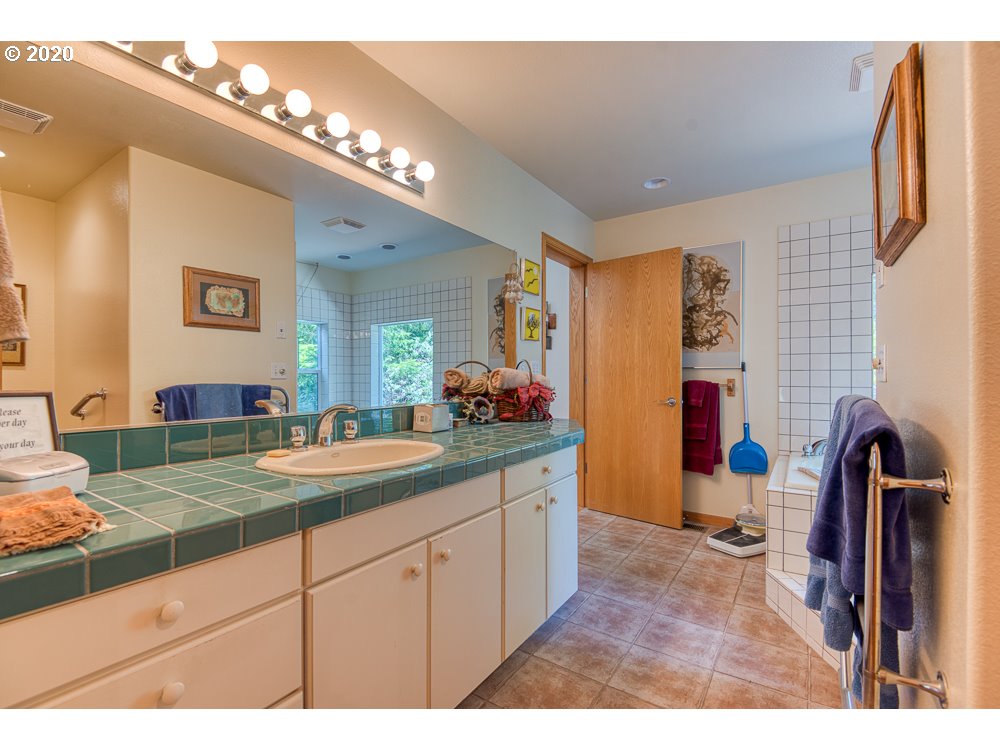 2331 Willow Loop Florence, OR 97439 - Photo 16 of 31 Gallery Image 16