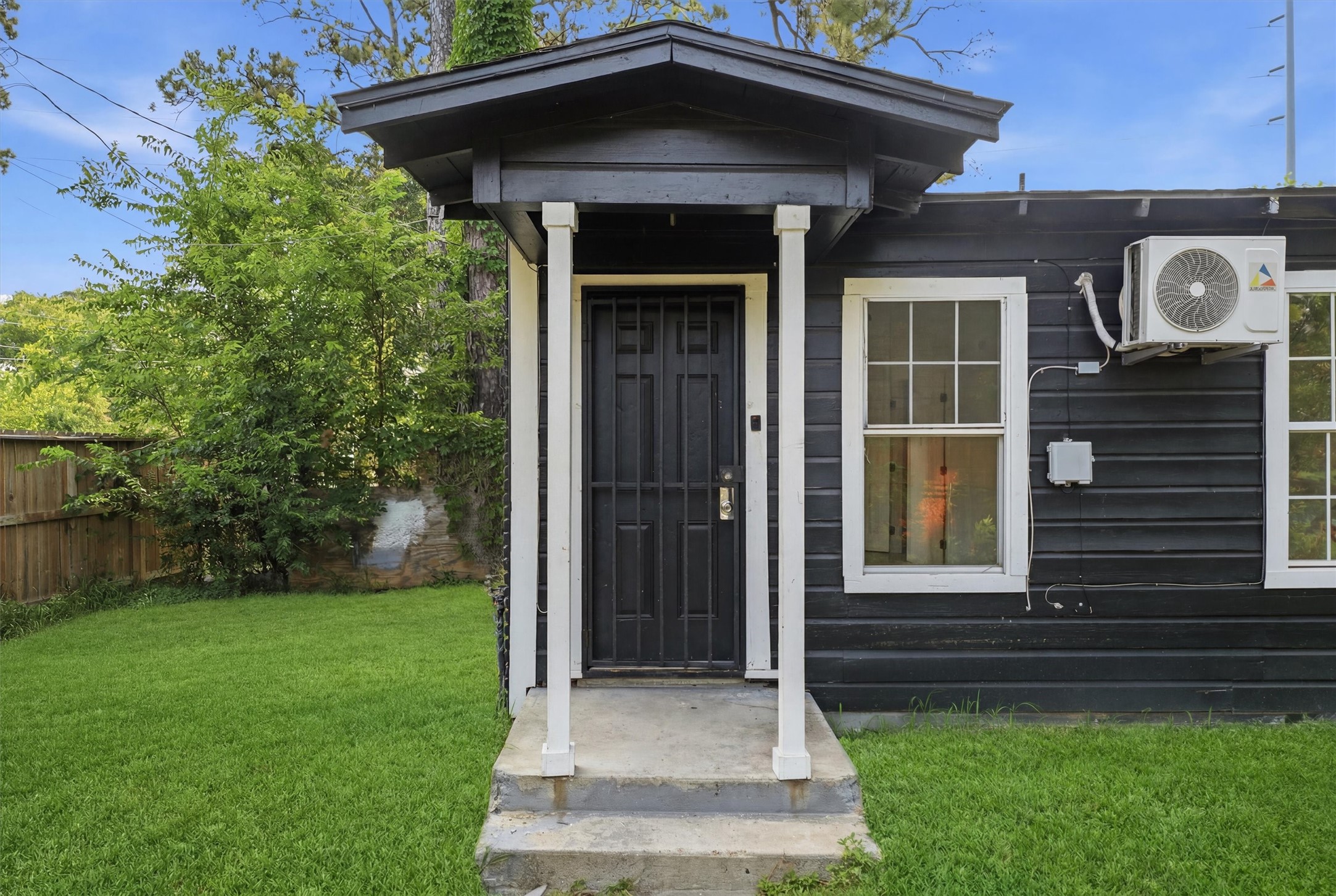 8030 Record Street, Unit A Houston, TX 77028 - Photo 2 of 30