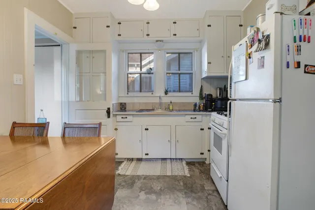 $1,200 | 310 Cleveland Street, Lafayette, LA 70501