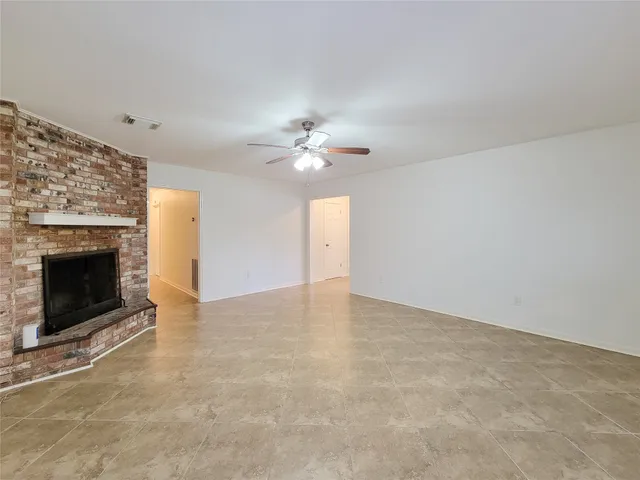 $2,100 | 2115 Forest Oaks Drive, Houston, TX 77017