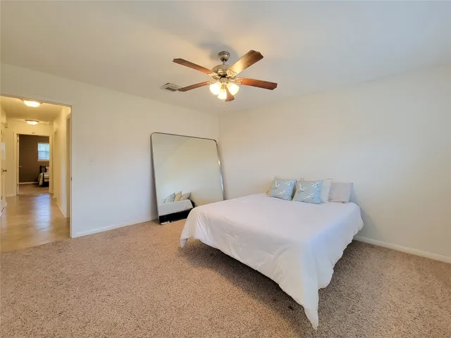 $2,100 | 2115 Forest Oaks Drive, Houston, TX 77017