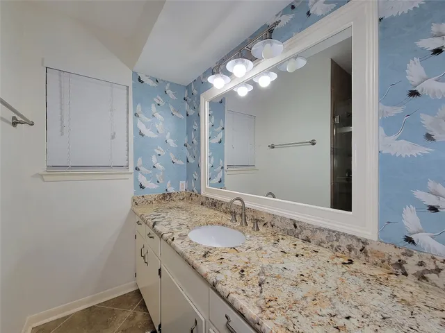 $2,100 | 2115 Forest Oaks Drive, Houston, TX 77017