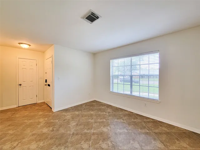 $2,100 | 2115 Forest Oaks Drive, Houston, TX 77017