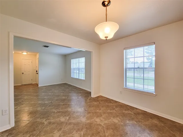 $2,100 | 2115 Forest Oaks Drive, Houston, TX 77017