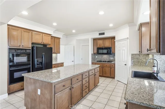 $4,800 | 980 Nicholas Place, Corona, CA 92882