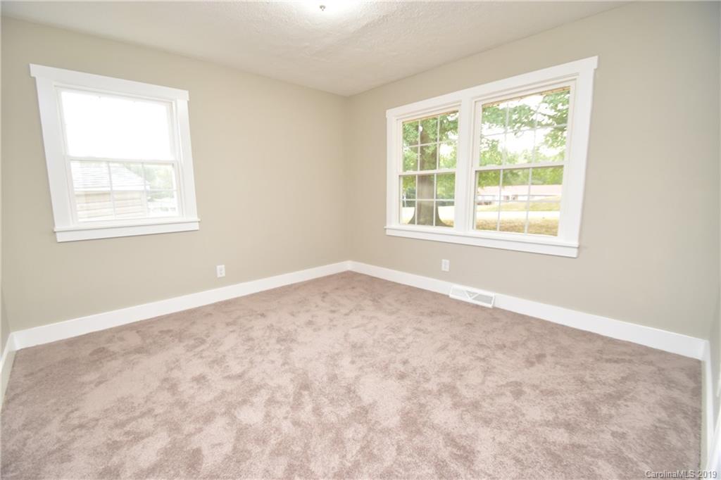 5265 Lewis Road Gastonia, NC 28052 - Photo 14 of 20 Gallery Image 14