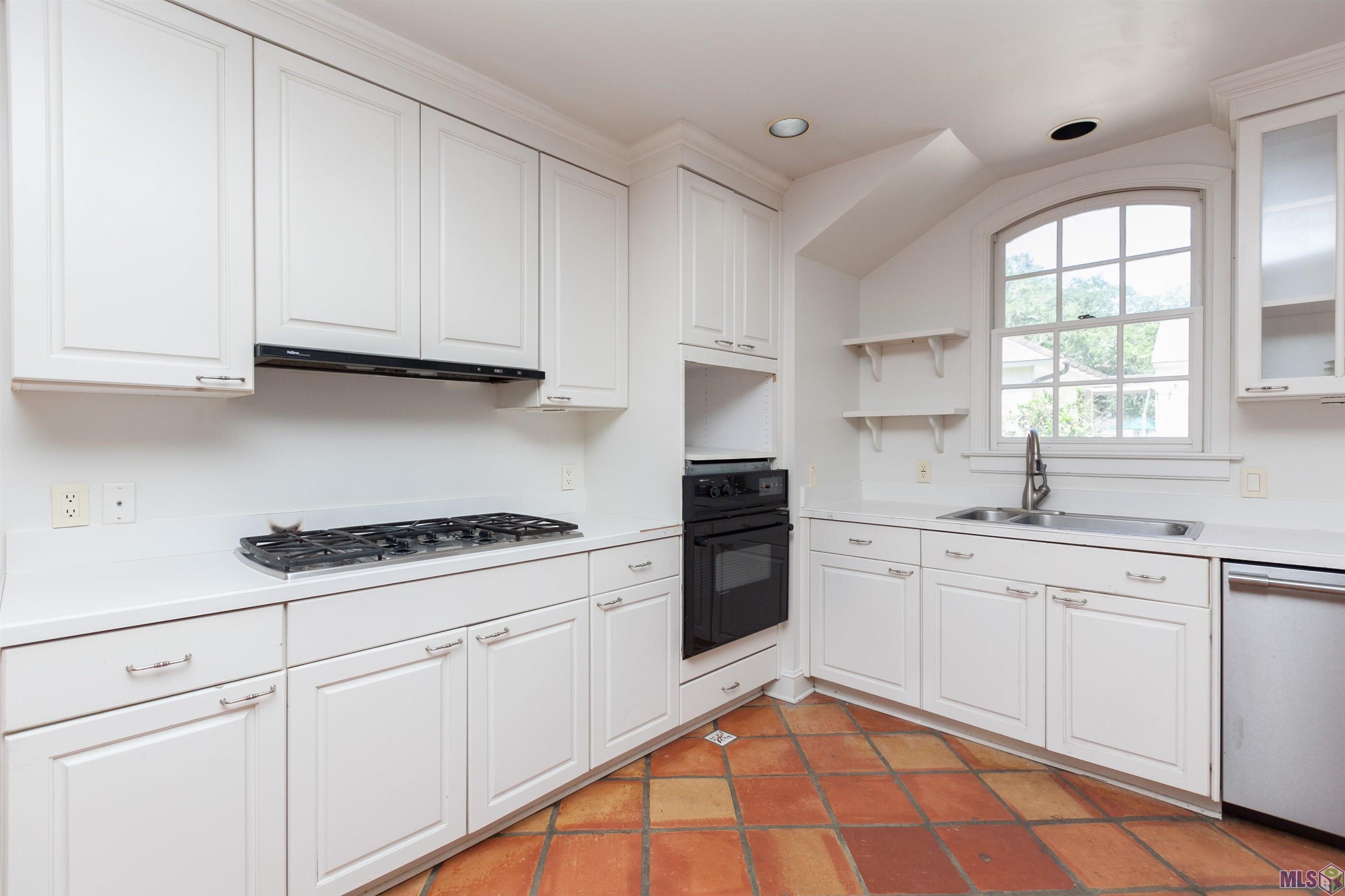 4334 Broussard Street Baton Rouge, LA 70808 - Photo 8 of 29 Gallery Image 8