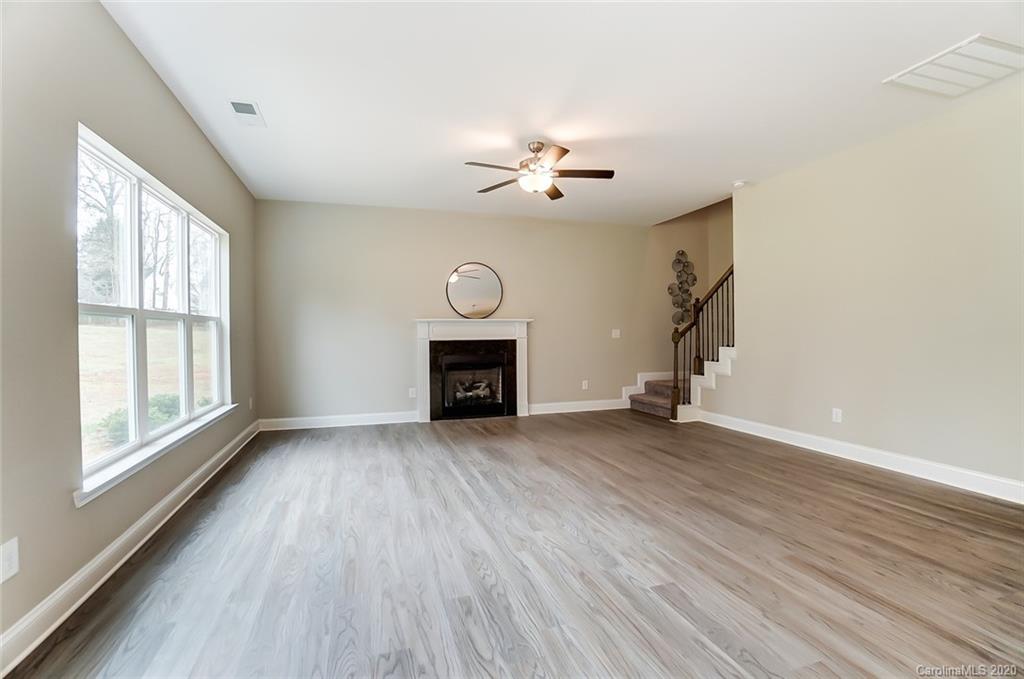 2906 Oakdale Road Charlotte, NC 28216 - Photo 16 of 42
