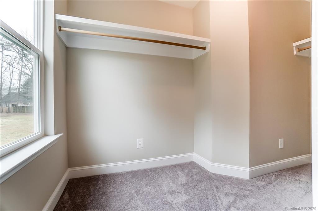 2906 Oakdale Road Charlotte, NC 28216 - Photo 28 of 42