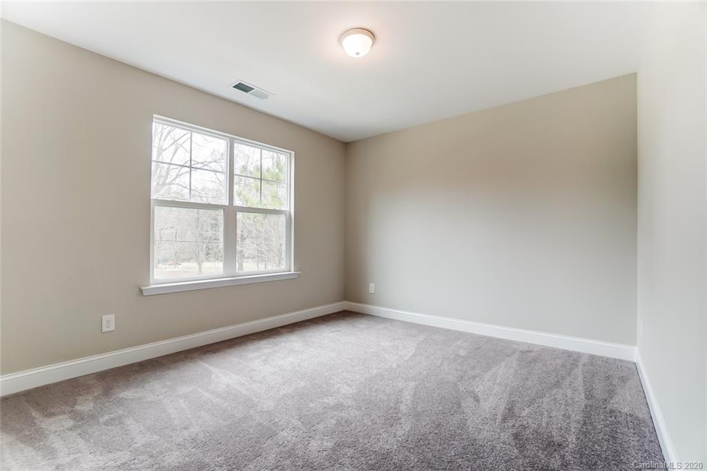 2906 Oakdale Road Charlotte, NC 28216 - Photo 32 of 42